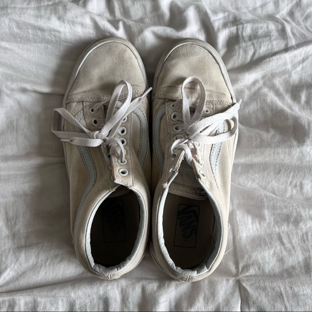 White Vans